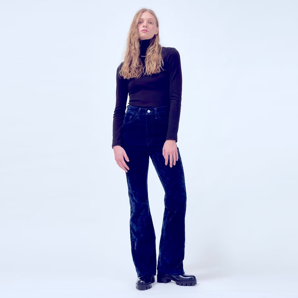 Levi’s premium velvet ribcage bootcut jeans